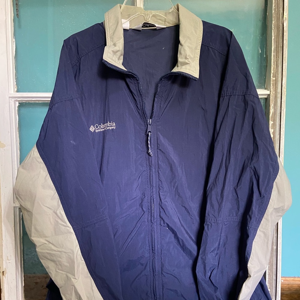 Columbia windbreaker